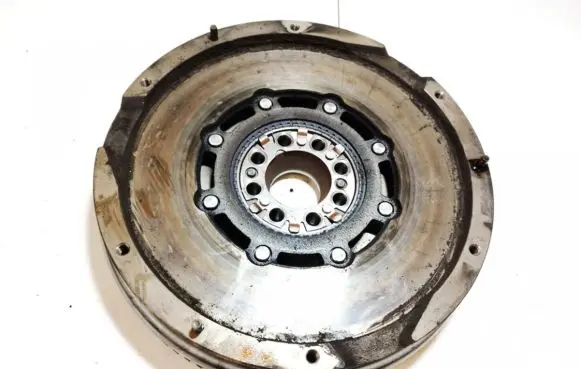Toyota Avensis T250 Flywheel 415028410