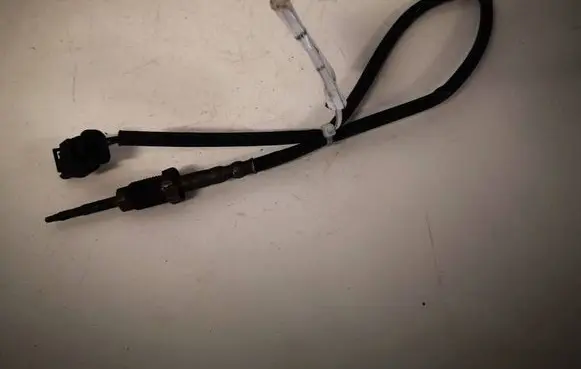 BMW 3 E90 E91 Exhaust gas temperature sensor 7806254