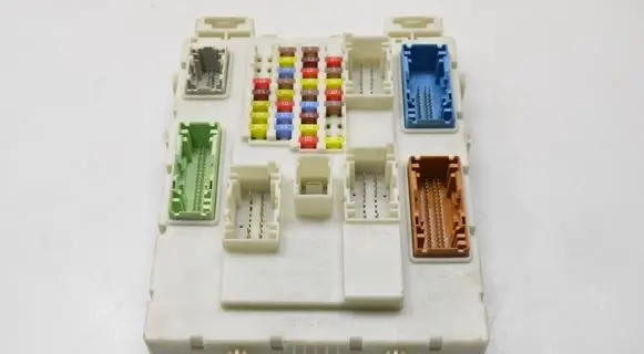 Ford Focus Fuse module BV6N14A073FP