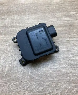 Audi A4 S4 B5 8D Air flap motor/actuator 8D1820511B 0132801149