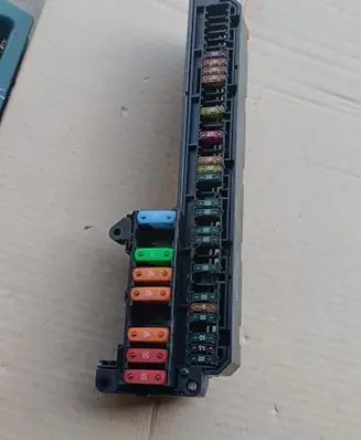 BMW 5 E60 E61 Fuse module 6114695733002 61146957330 6957330