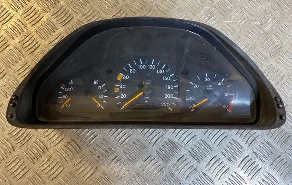 Mercedes-Benz E W210 Speedometer (instrument cluster) 2105408047 84570048