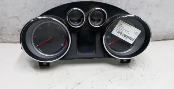 Opel Insignia A Speedometer (instrument cluster) 13327315 365903926H