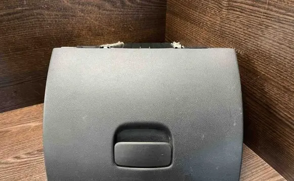 Renault Master III Glove box set 685000045R 685000045