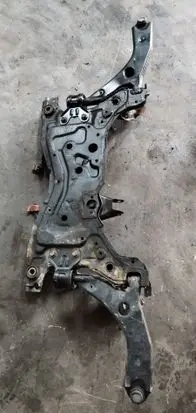 Mazda 3 II Front subframe