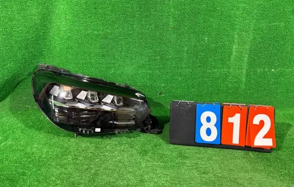 Peugeot 208 II Headlight/headlamp 9850597780