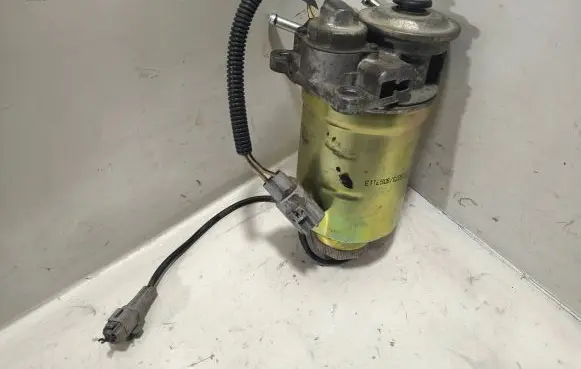 Subaru Legacy Fuel injection high pressure pump 8097113 1516073 42072AG080