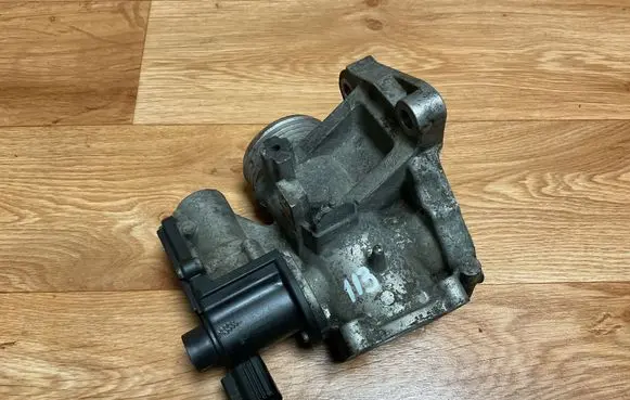 Volvo V70 EGR valve 31216573 400158030 1216573