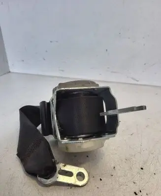 BMW 3 E90 E91 Rear seatbelt 3052985
