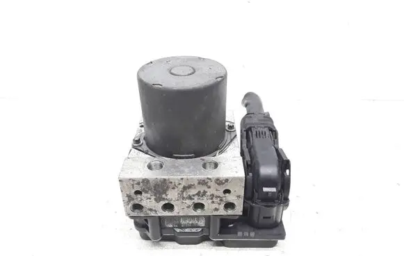 Mercedes-Benz E C207 W207 ABS Pump A2124313512