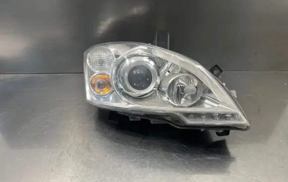 Mercedes-Benz Vito Viano W639 Headlight/headlamp A6398202961 1ZS00962732