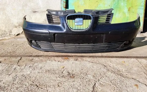 Seat Ibiza III (6L) Front bumper 6L0807221 M8202 L9Z
