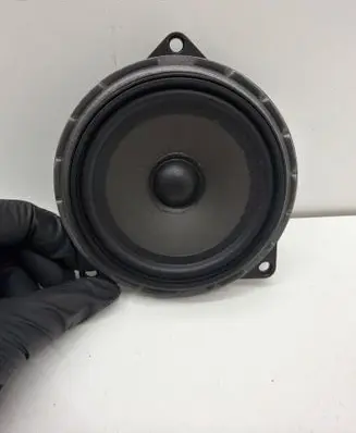 BMW 3 E90 E91 Rear door speaker 9143231 18820010 902275492501