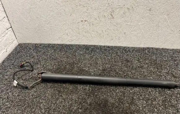 Porsche Cayenne (92A) Tailgate strut 7P5827851L