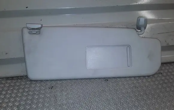 Sun visor