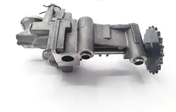 Renault Trafic II (X83) Oil pump 7700600251