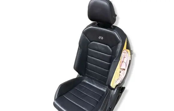 Volkswagen Golf VII Front driver seat 3C8881157