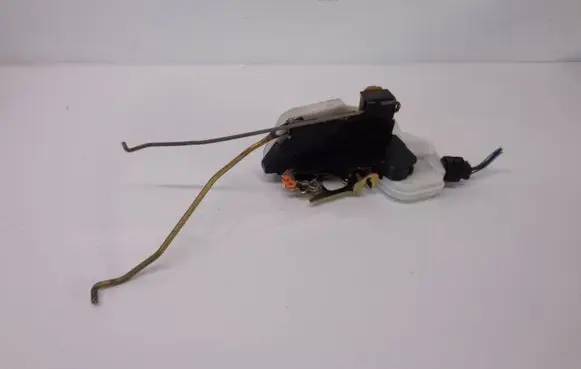 Mitsubishi Pajero Pinin Front door lock 79798987