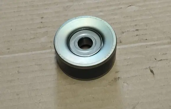 Honda CR-V Alternator belt tensioner 