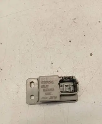 Toyota Avensis T250 Window wiper relay 8594205030
