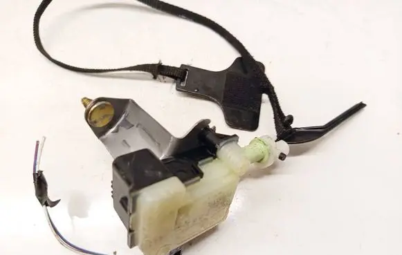 Toyota Avensis T250 Central locking motor 7703005010