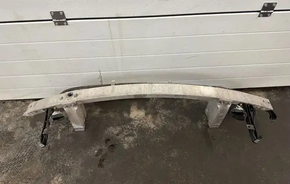 Front bumper cross member