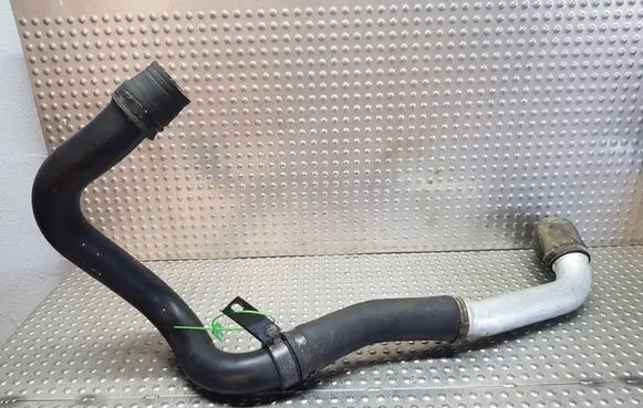 Volvo C70 Intercooler hose/pipe S26370585 9445355