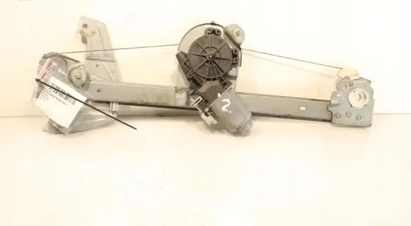 Front window lifting mechanism without motor
