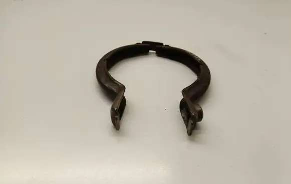 BMW 3 E90 E91 Muffler pipe connector clamp 7806991