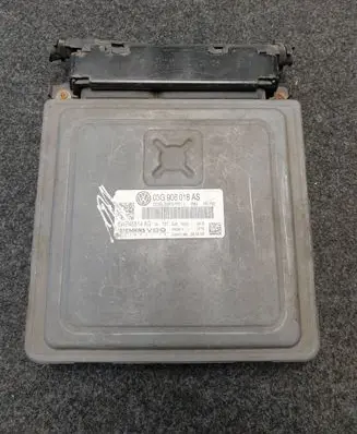 Volkswagen PASSAT B6 Engine control unit/module 03G906018AS