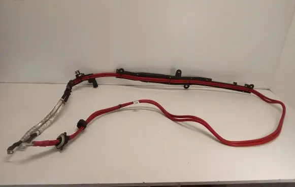 BMW 5 G30 G31 Positive cable (battery) C7680732301 65282171 6807522