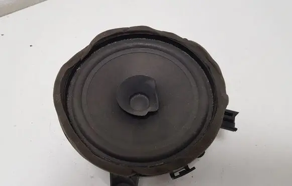 Volvo S40, V40 Front door speaker 8651208