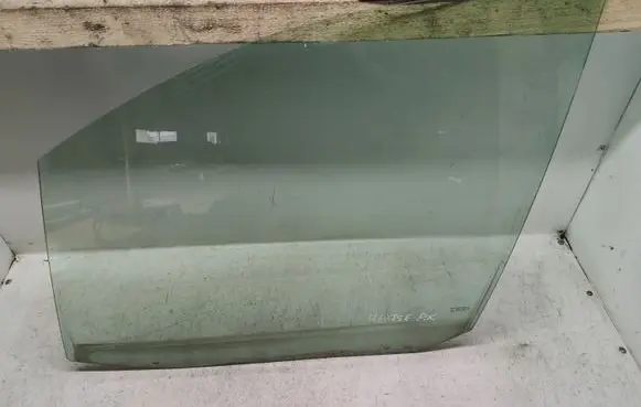 Fiat Ulysse Front door window glass four-door