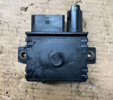 BMW 5 E39 Mass air flow meter 0989921000