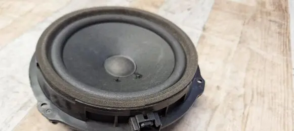 Ford Fiesta Front door speaker AA6T18808AA M5XUG 497930