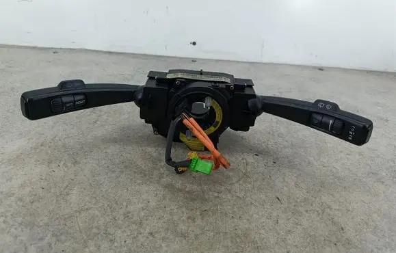 Volvo V50 Wiper turn signal indicator stalk/switch P30710344