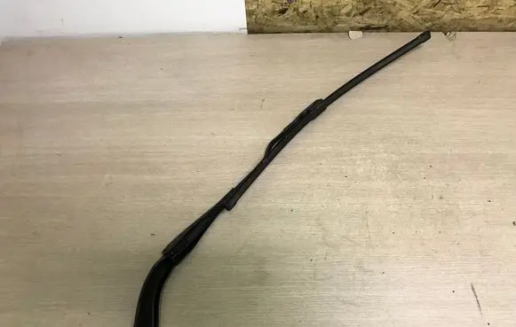 BMW 1 F20 F21 Windshield/front glass wiper blade W000026577B