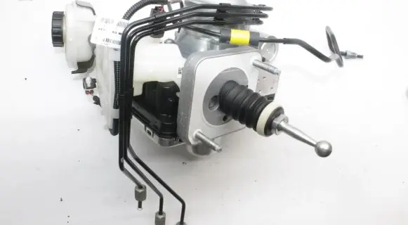 Volvo XC40 ABS Pump 32373714 32373711