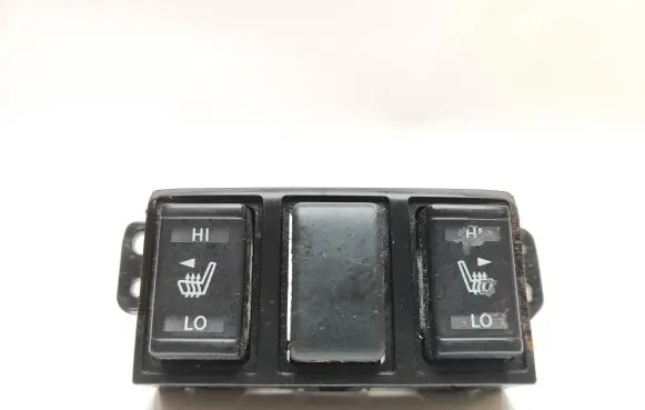 Nissan Navara D23 Seat heating switch 68492EB300 A044D82B3A
