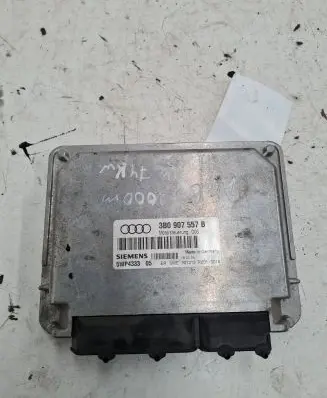 Audi A4 S4 B5 8D Engine control unit/module 3B0907557B
