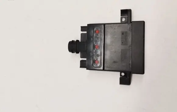 BMW 5 F10 F11 Current control relay 9153418