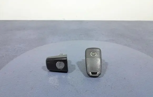 Opel Astra J Ignition lock 13574868
