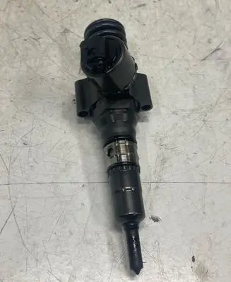 Audi A3 S3 8P Fuel injector 0414720404