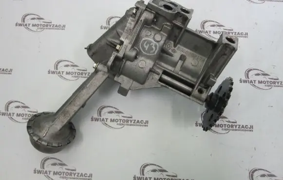 Nissan NV200 Oil pump 8200307174
