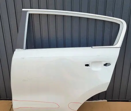 KIA Sportage Rear door 