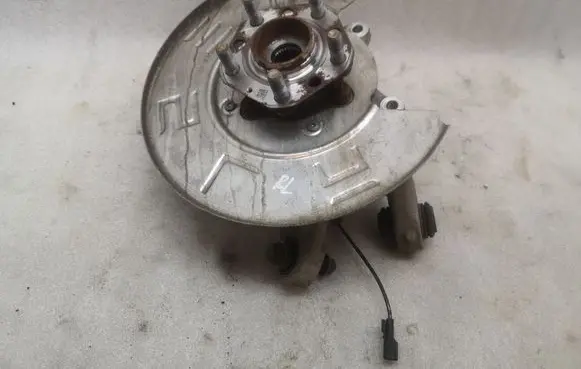 Tesla Model 3 Rear wheel hub 104441100G