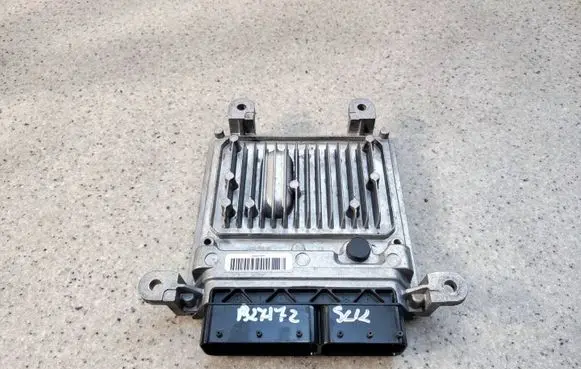 Mercedes-Benz SLK R172 Engine control unit/module A6519008102AOP1046 A6519008102