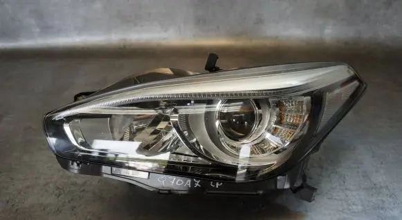 Infiniti Q70 Y51 Headlight/headlamp