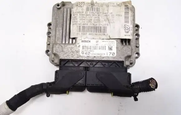 Alfa Romeo Giulietta Engine control unit/module 51901465 494280SCM 0281017784