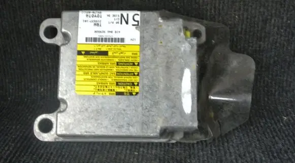 Toyota Auris 150 Airbag control unit/module